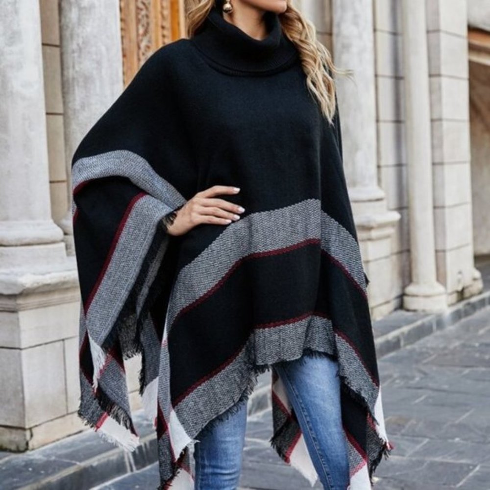 CLASSIC PONCHO - BLACK - Picture 2 of 6